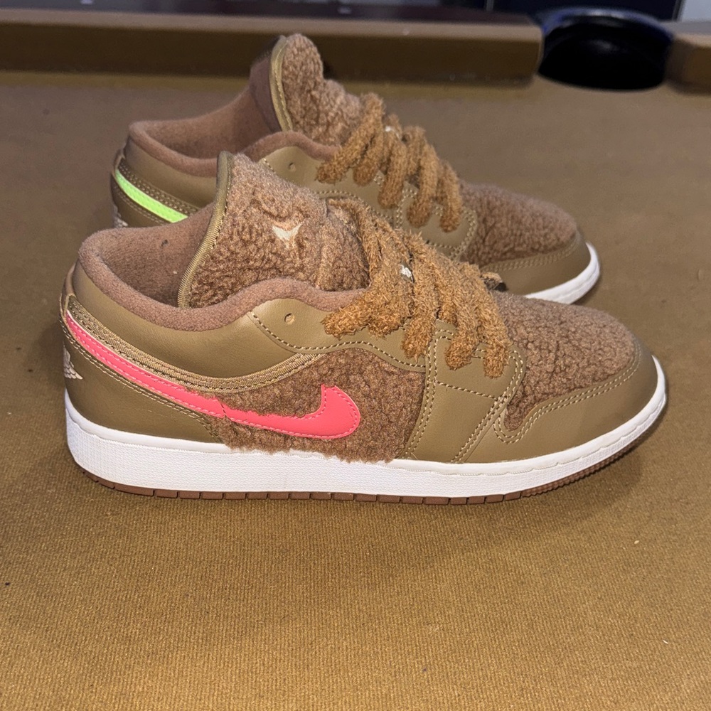 Air Jordan 1 Teddy Bear Low